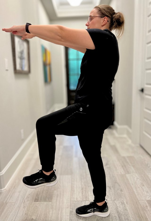 How Long Should I Be Able To Balance on One Leg?